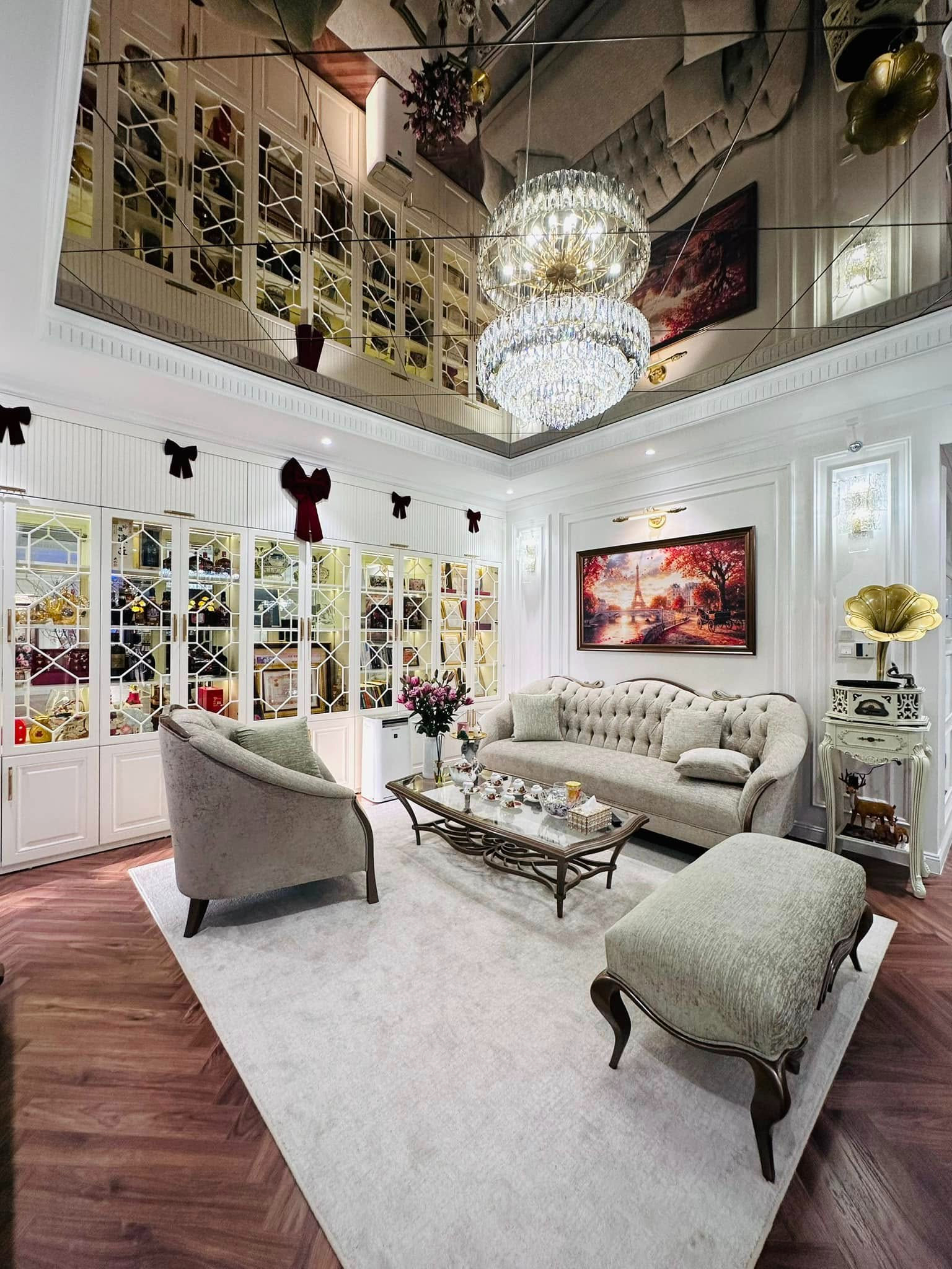 Nam NSƯT U50 muốn cưới vợ lần 3, sống với mỹ nhân kém 7 tuổi trong căn nhà 14 tỷ ở đường Nguyễn Trãi- Ảnh 10.