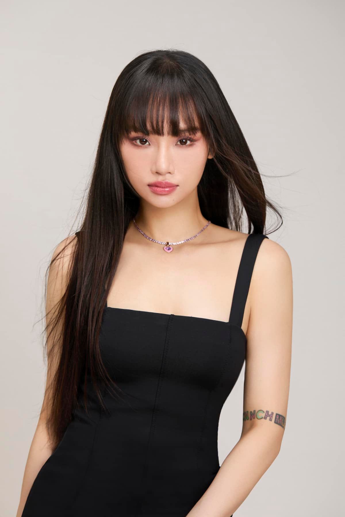 Miu Lê bị xử phạt hành chính, quản lý tại địa phương trong 1 năm- Ảnh 1.