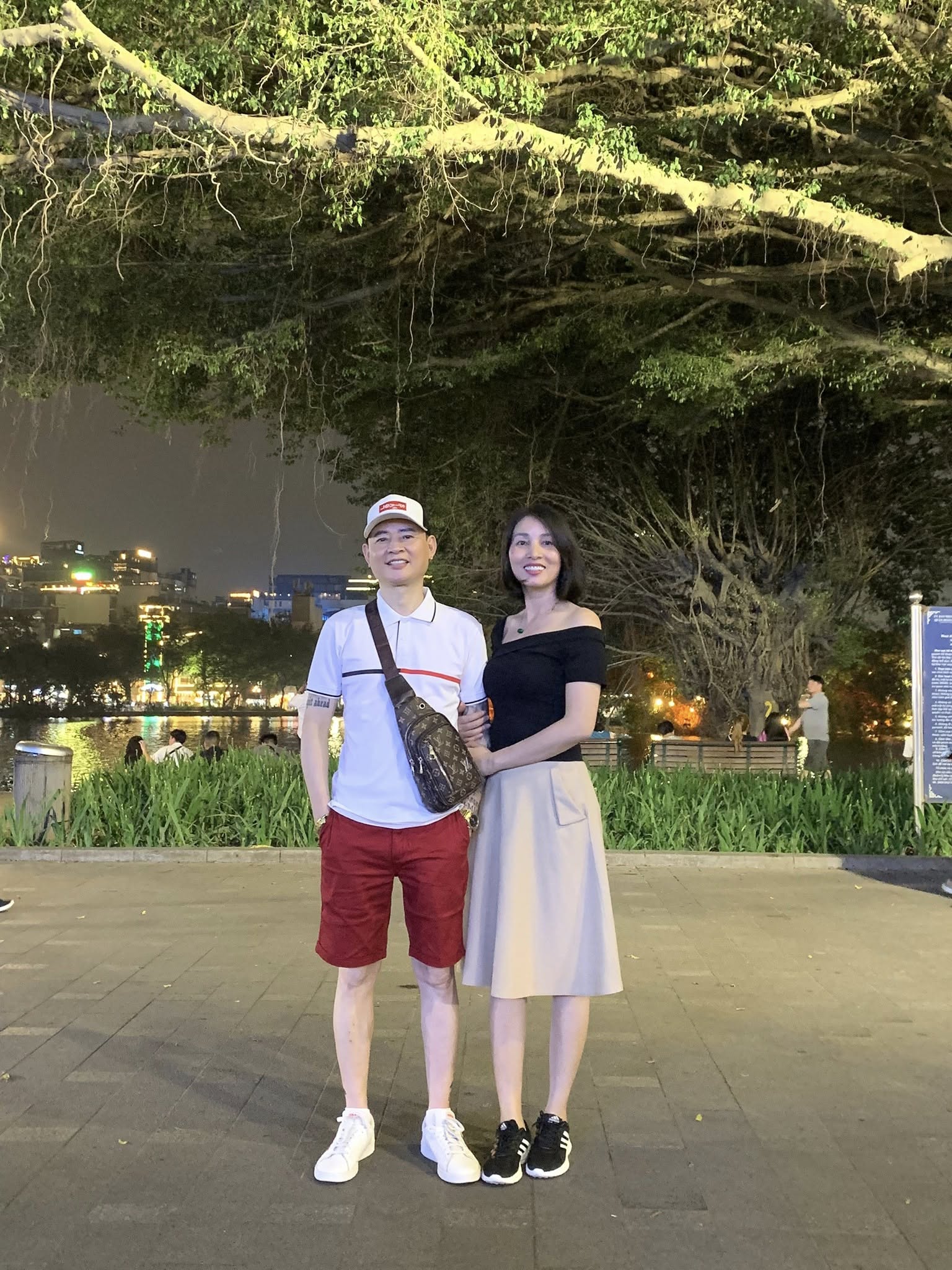 Nam diễn viên phim giờ vàng giải nghệ vì bệnh tật: Được vợ 4 kém 12 tuổi yêu thương, chăm sóc- Ảnh 5.