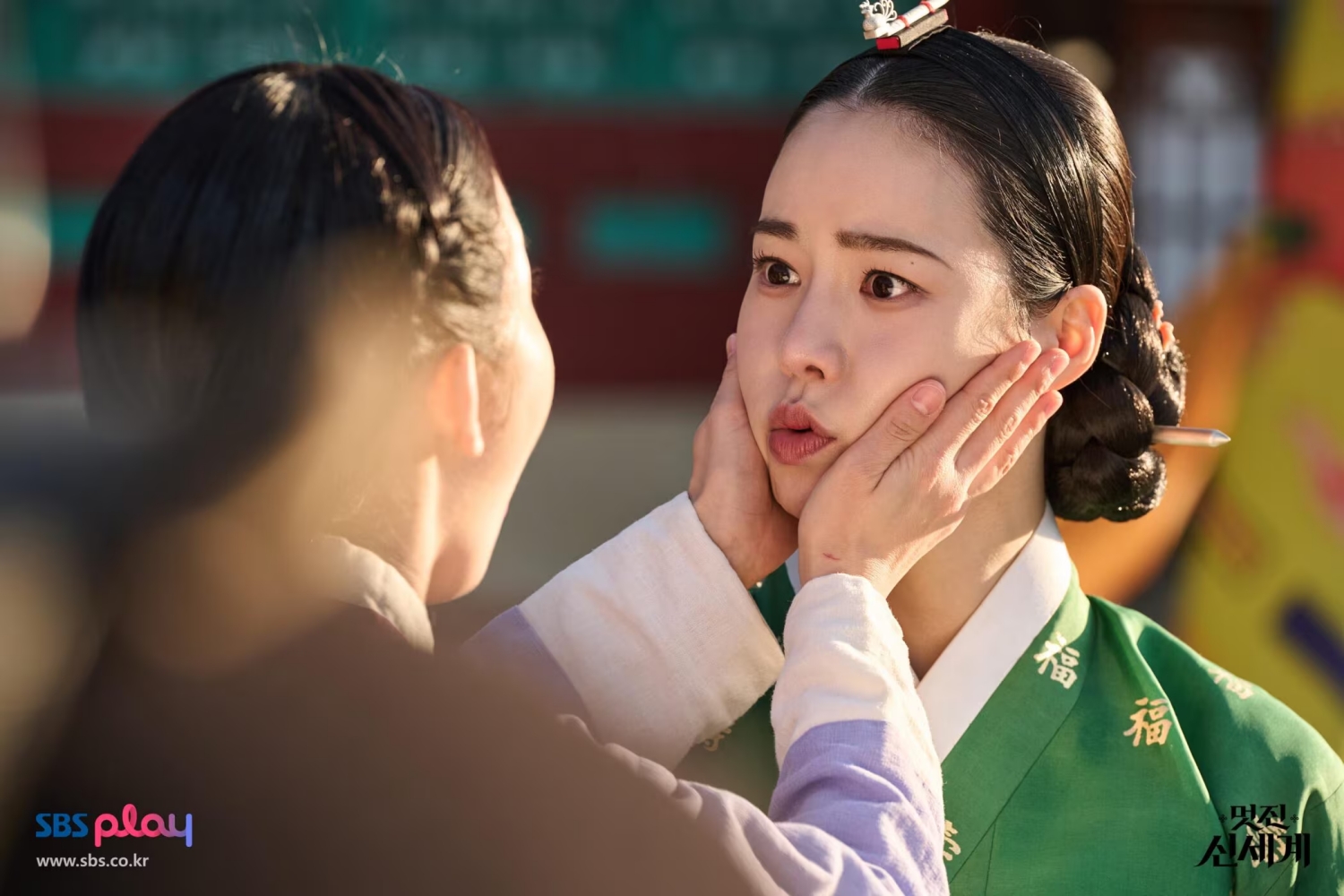 Hội phản diện phim Hàn rủ nhau đóng phim hài và cái kết: Cười sái cả quai hàm, há hốc mồm vì nữ chính- Ảnh 4.