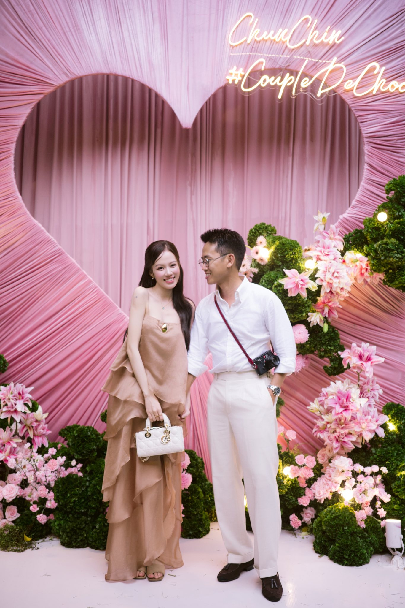 Bó hoa cưới hình tổ chim của nhiếp ảnh gia có tiếng ở Hà Nội đang gây tranh cãi - Ảnh 11.
