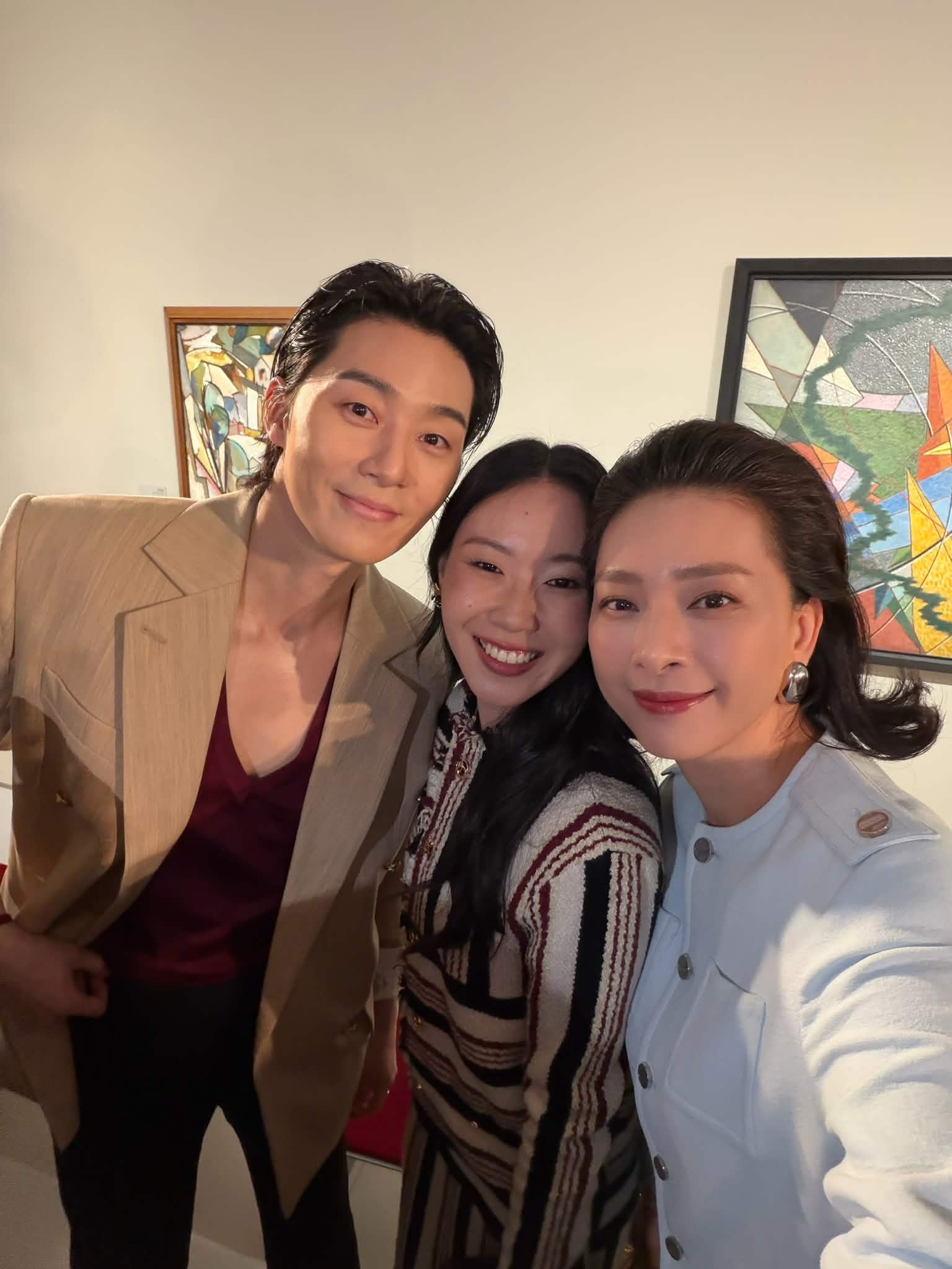 Jennie và G-Dragon đồng loạt mất tích khỏi show Chanel, bỏ lại Ngô Thanh Vân và một nửa dàn sao - Ảnh 5.