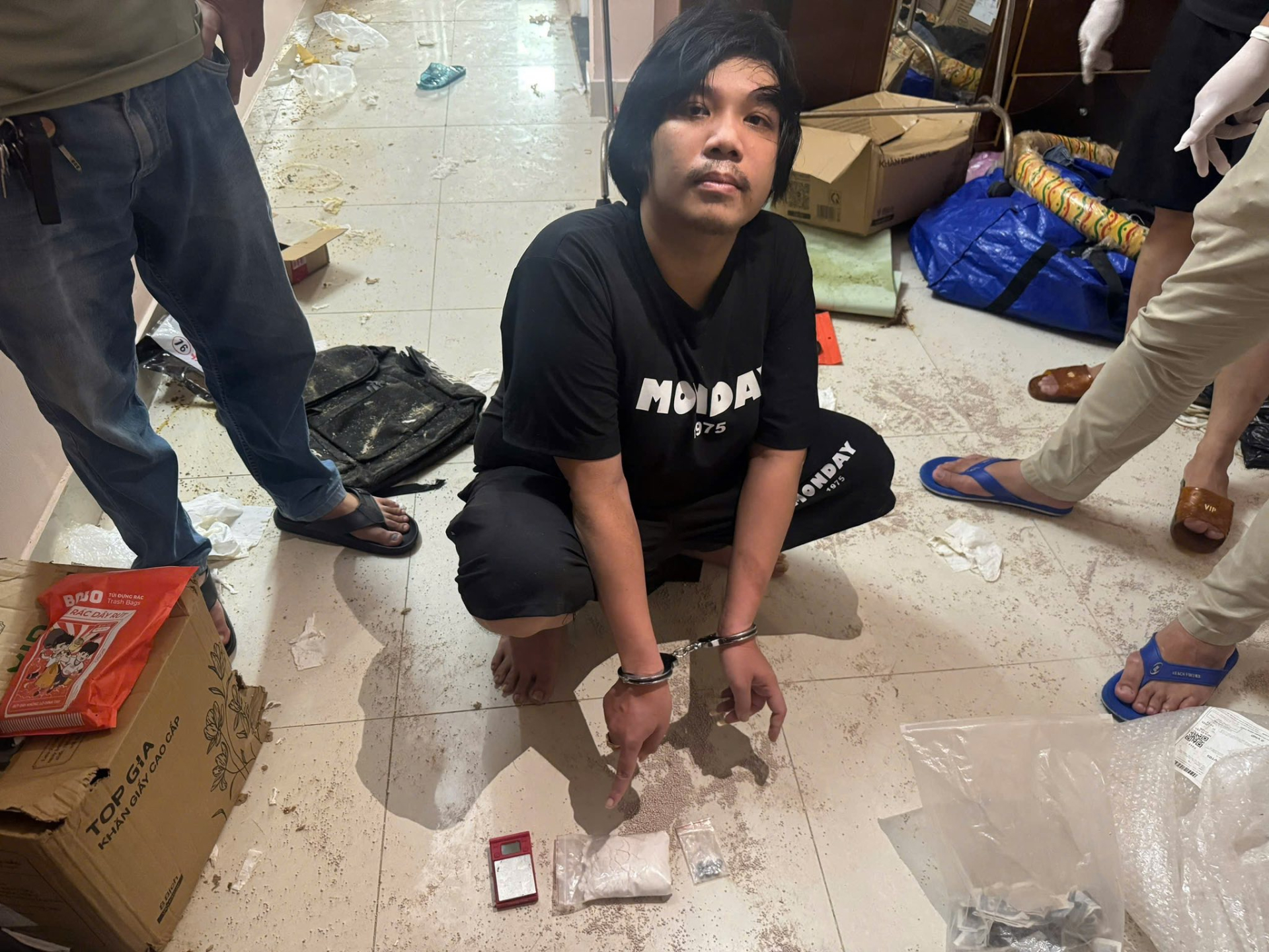 Ám ảnh bên trong 