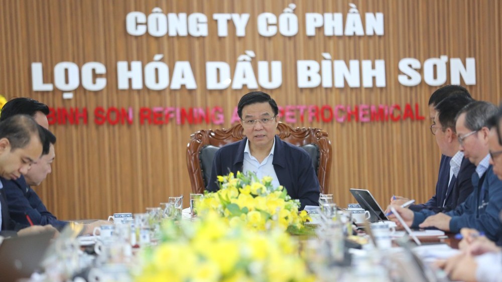 Đẩy mạnh sản xuất kinh doanh hoàn thành vượt mức kế hoạch 2025