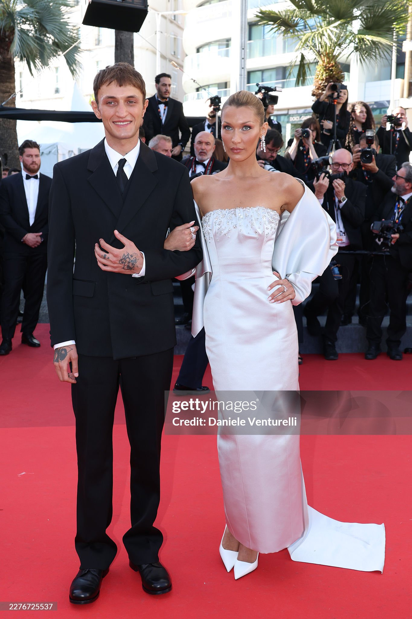 Thảm đỏ Cannes ngày 6: 