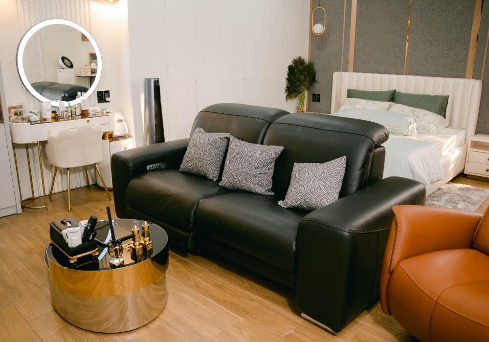 Cặp đôi quyền lực showbiz ở biệt thự ngoại ô sang như resort 5*: Sân thượng rộng đến mức có thể đạp xe, hồ bơi riêng trong khuôn viên nhà- Ảnh 13.