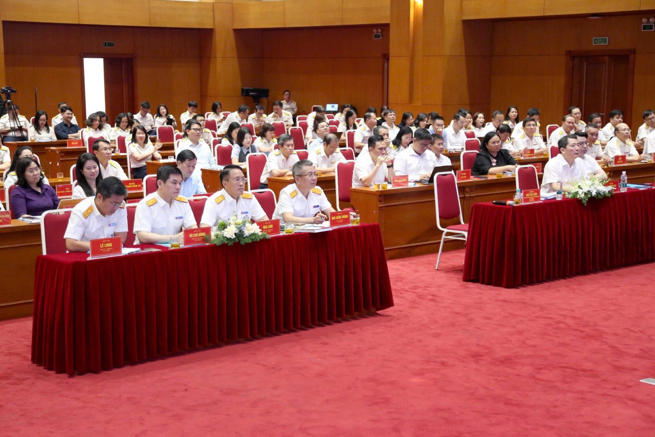 Bộ trưởng Bộ Tài chính giao ngành Thuế bao quát nguồn thu mới, góp phần đạt mục tiêu tăng trưởng hai con số