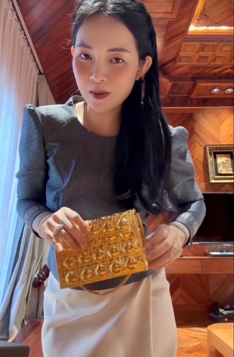 Nàng dâu ngoại quốc có gia thế "khủng" nhất Việt Nam, mỗi lần về nhà ngoại là cả MXH dậy sóng- Ảnh 15.