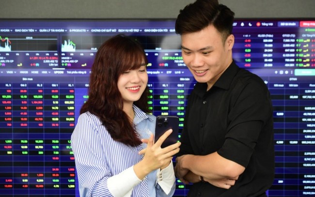 Chứng khoán ngày 19/5: Áp lực bán tại nhóm cổ phiếu vốn hóa, VN-Index có phiên điều chỉnh