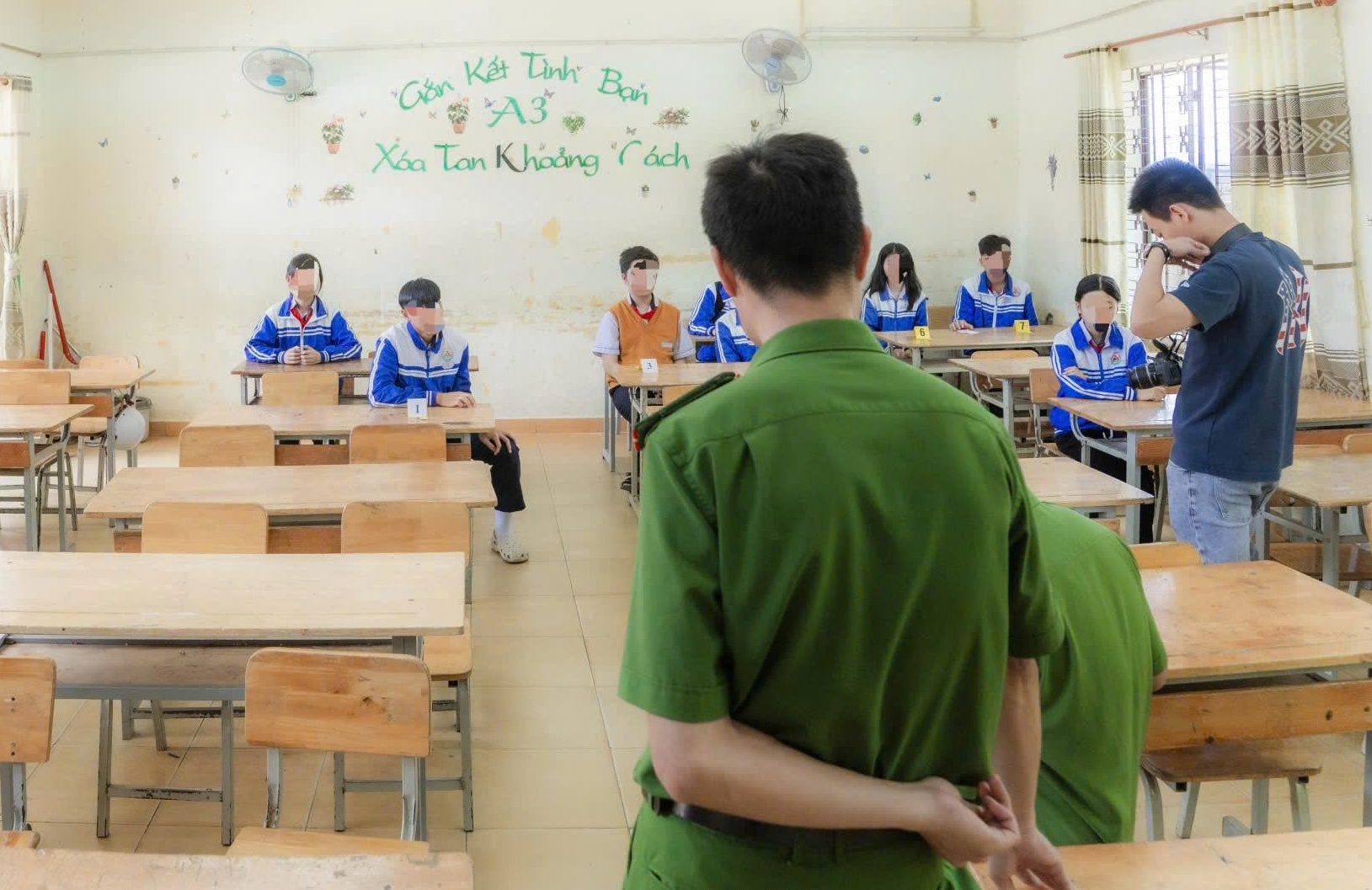 Lâm Đồng: Nam sinh lớp 8 tự tử vì bị đánh hội đồng nhiều lần- Ảnh 1.