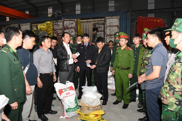 300 cảnh sát phá đại án chấn động, cầm đầu đường dây tội phạm là Tiến sĩ-Trưởng khoa Dược Trần Phi Hùng- Ảnh 1.