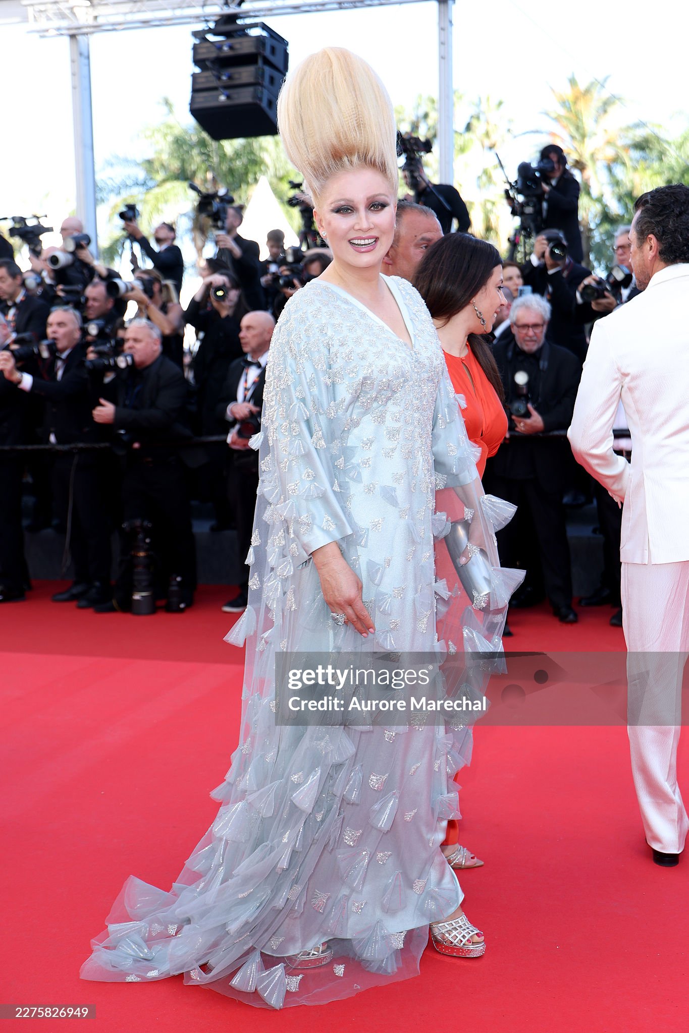 Thảm đỏ khai mạc Cannes 2026: Nàng thơ Pháp hở bạo lấn lướt Demi Moore - Heidi Klum, dàn sao châu Á đổ bộ hoành tráng- Ảnh 46.