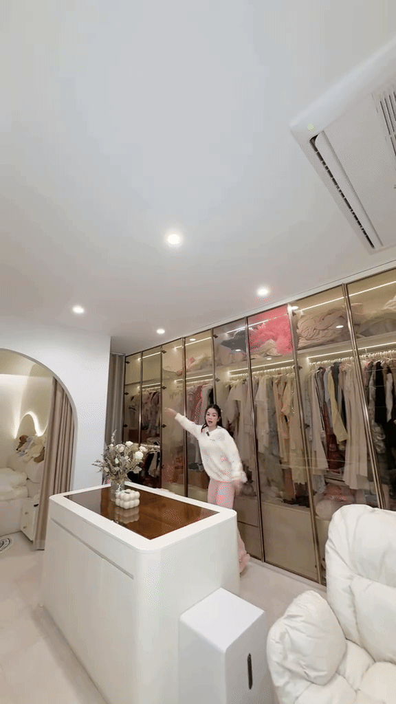 Showbiz có 1 mỹ nhân thấp bé nhưng body bốc lửa: 31 tuổi vẫn độc thân, sở hữu biệt thự 3 tầng góc nào cũng đẹp- Ảnh 7.