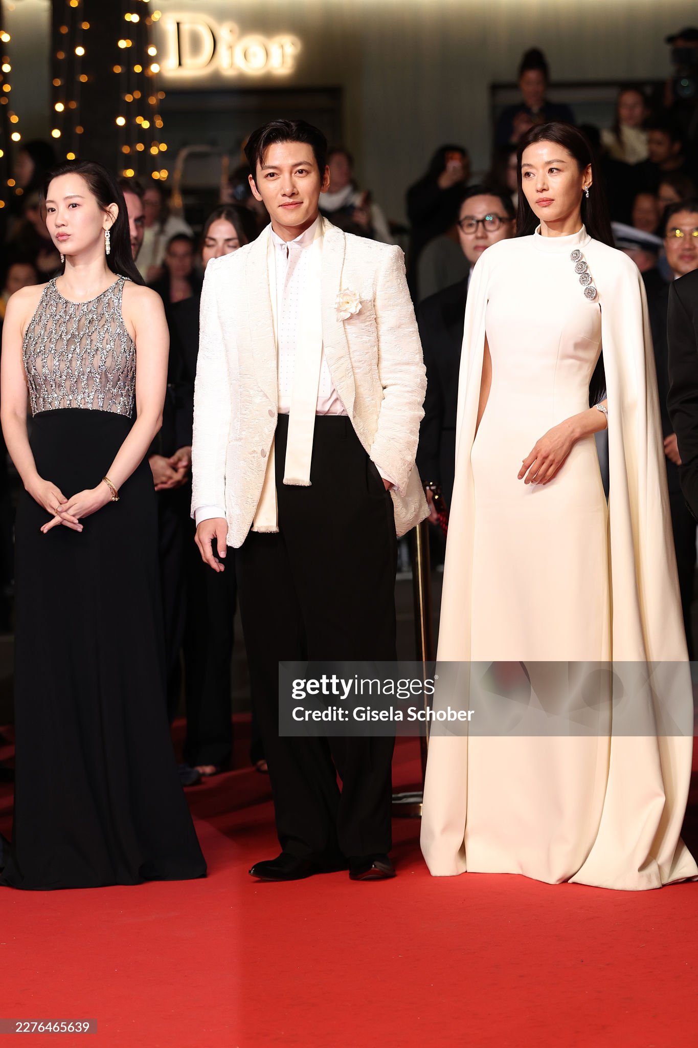 Mặt thật của "tổng tài số khổ" vừa xuất hiện bên Jeon Ji Hyun: 39 tuổi bị dí đến cùng vì quá đẹp trai- Ảnh 1.