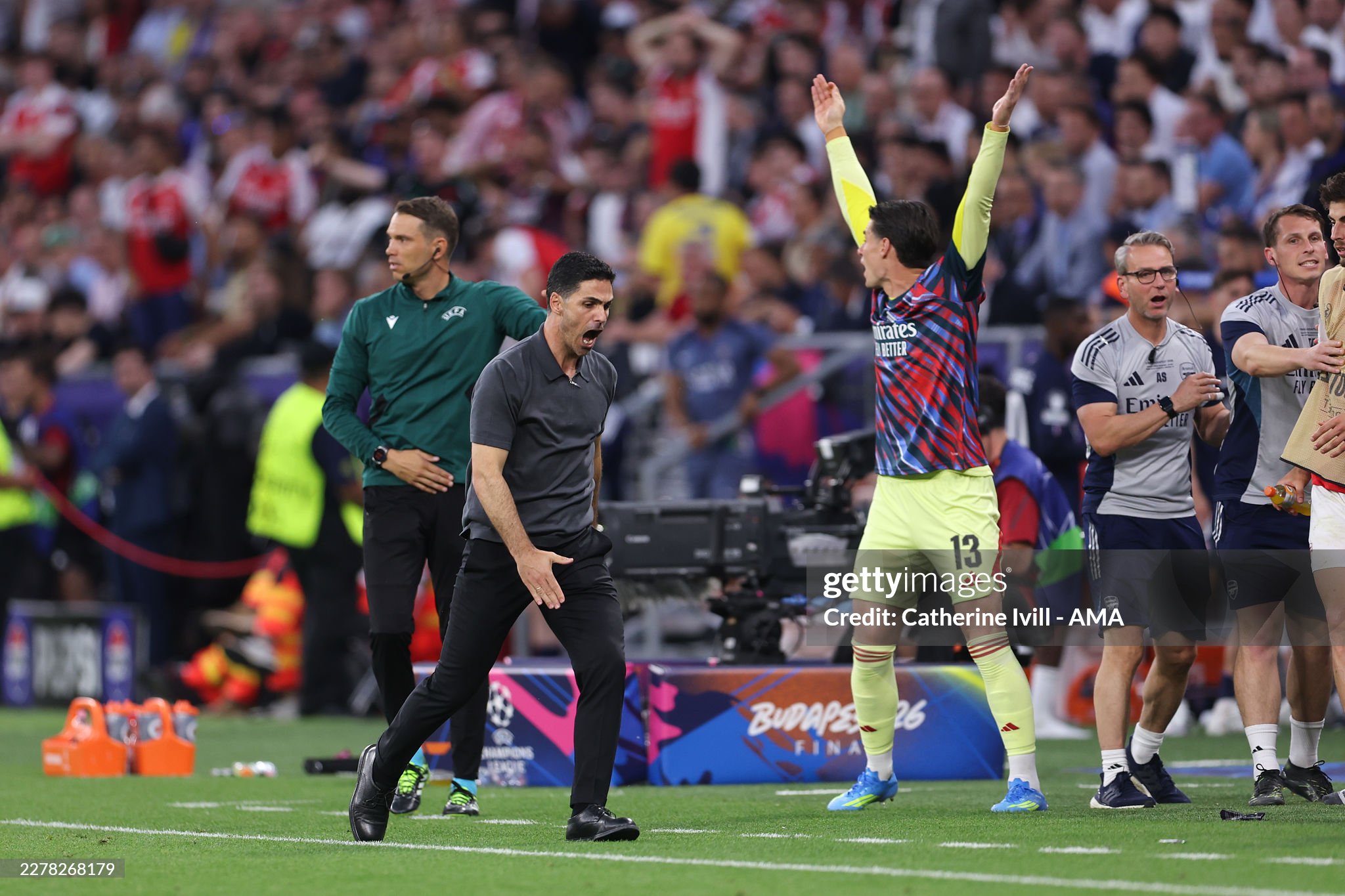 Diễn biến chung kết Champions League: PSG 1-1 Arsenal, hiệp phụ vô cùng kịch tính - Ảnh 1.