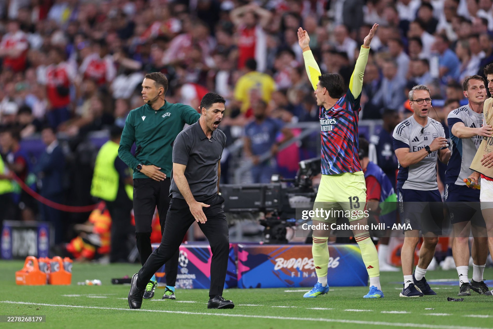 Arsenal nhận thất bại đau đớn sau loạt sút luân lưu, PSG bảo vệ thành công ngô vô địch Champions League - Ảnh 4.
