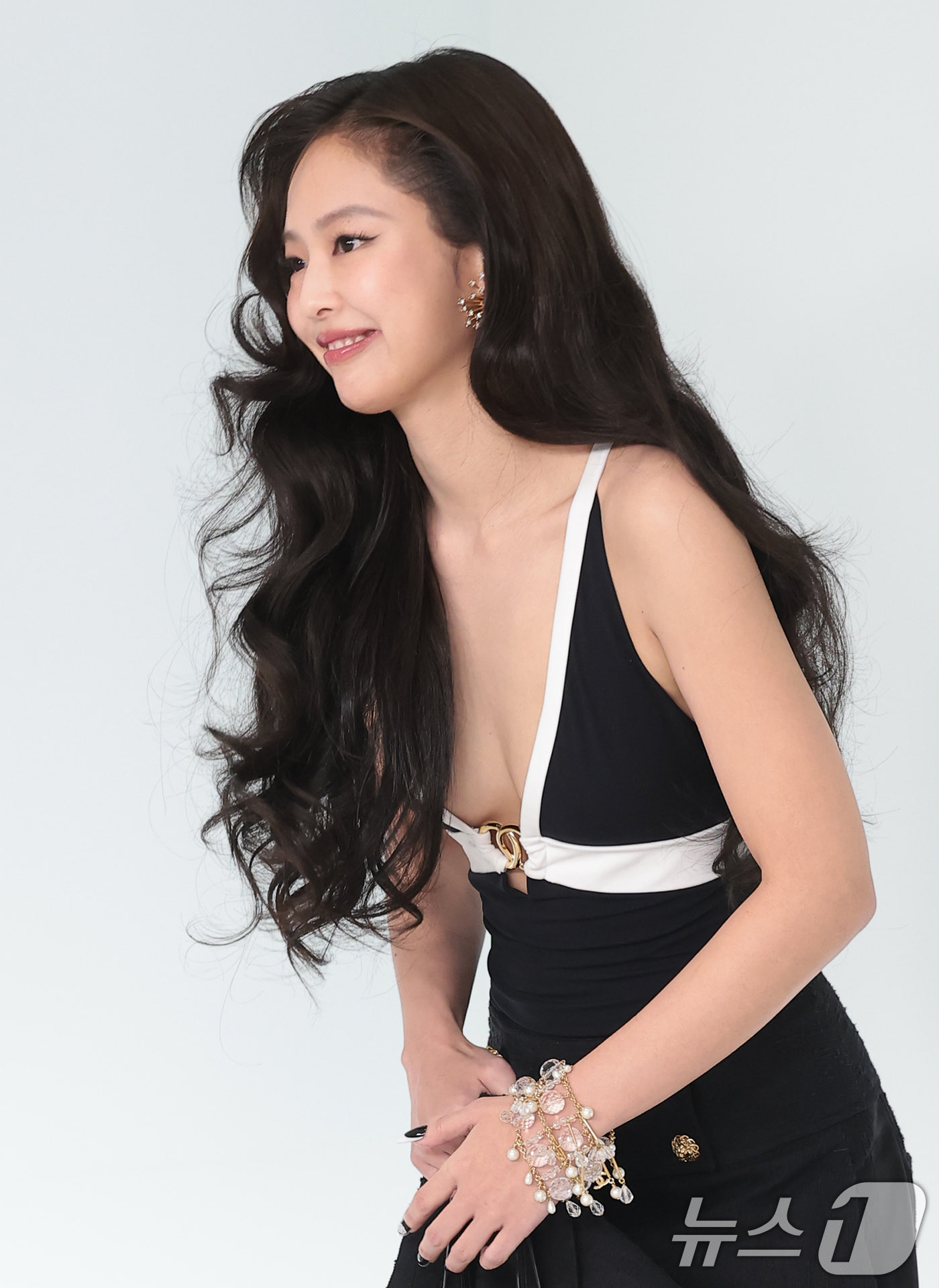 Át chủ bài của CHANEL lộ diện: Jennie và G-Dragon cuối cùng cũng hội ngộ - Ảnh 9.