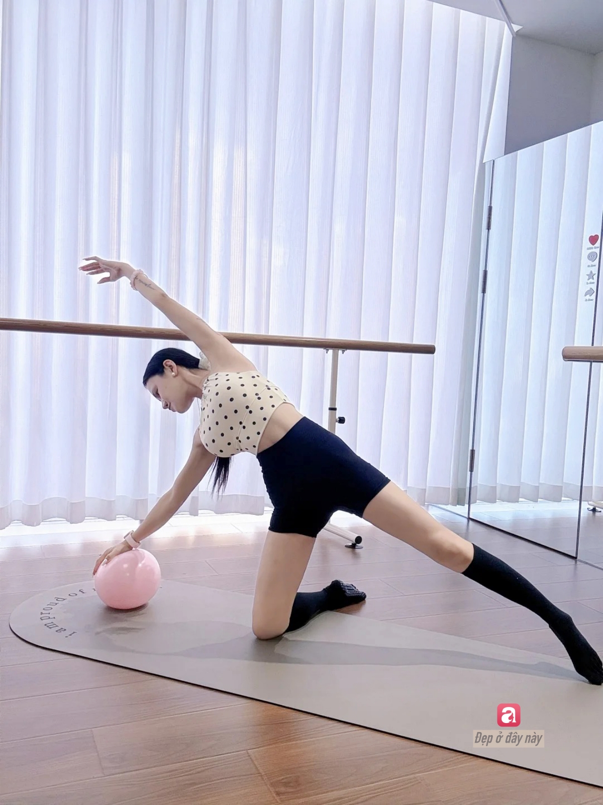Barre, Pilates hay Yoga: 3 cách phụ nữ hiện đại “điêu khắc” cơ thể theo 3 triết lý khác nhau- Ảnh 6.