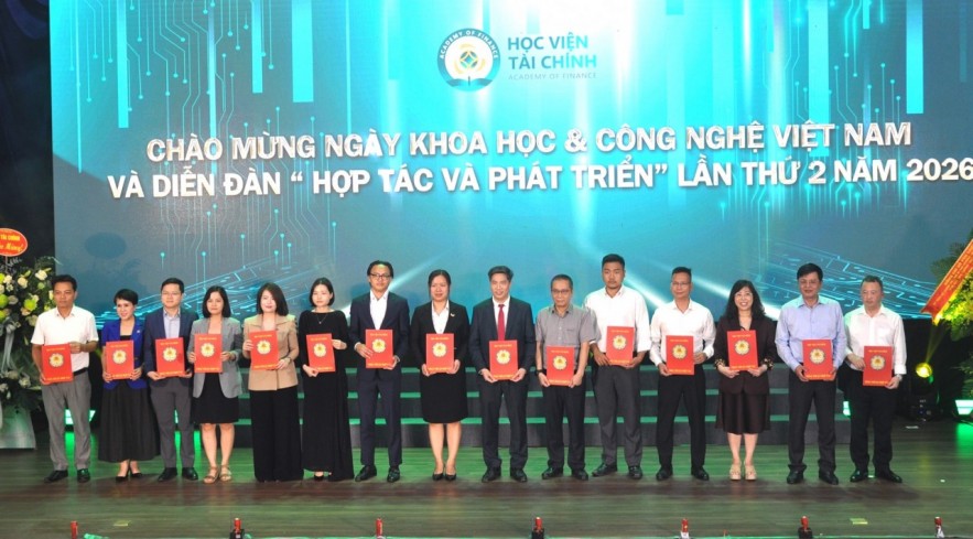Thứ trưởng Cao Anh Tuấn: Học viện Tài chính cần tiếp tục khẳng định vị thế trung tâm đào tạo nguồn nhân lực tài chính chất lượng cao hàng đầu đất nước