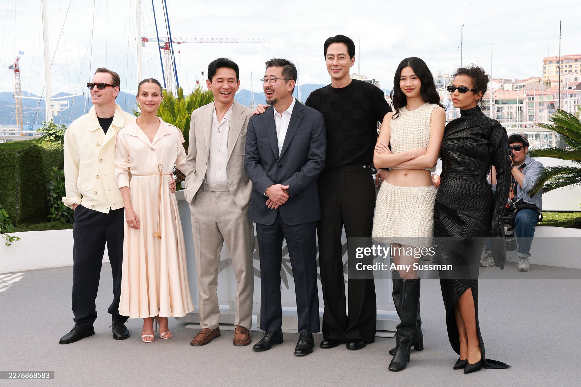 Phim Hàn hay xuất sắc nhận tràng vỗ tay 6 phút ở Cannes: Tinh hoa 4 phương tụ hội, nam chính đắt giá bậc nhất showbiz- Ảnh 6. Phim Hàn hay xuất sắc nhận tràng vỗ tay 6 phút ở Cannes: Tinh hoa 4 phương tụ hội, nam chính đắt giá bậc nhất showbiz- Ảnh 6.