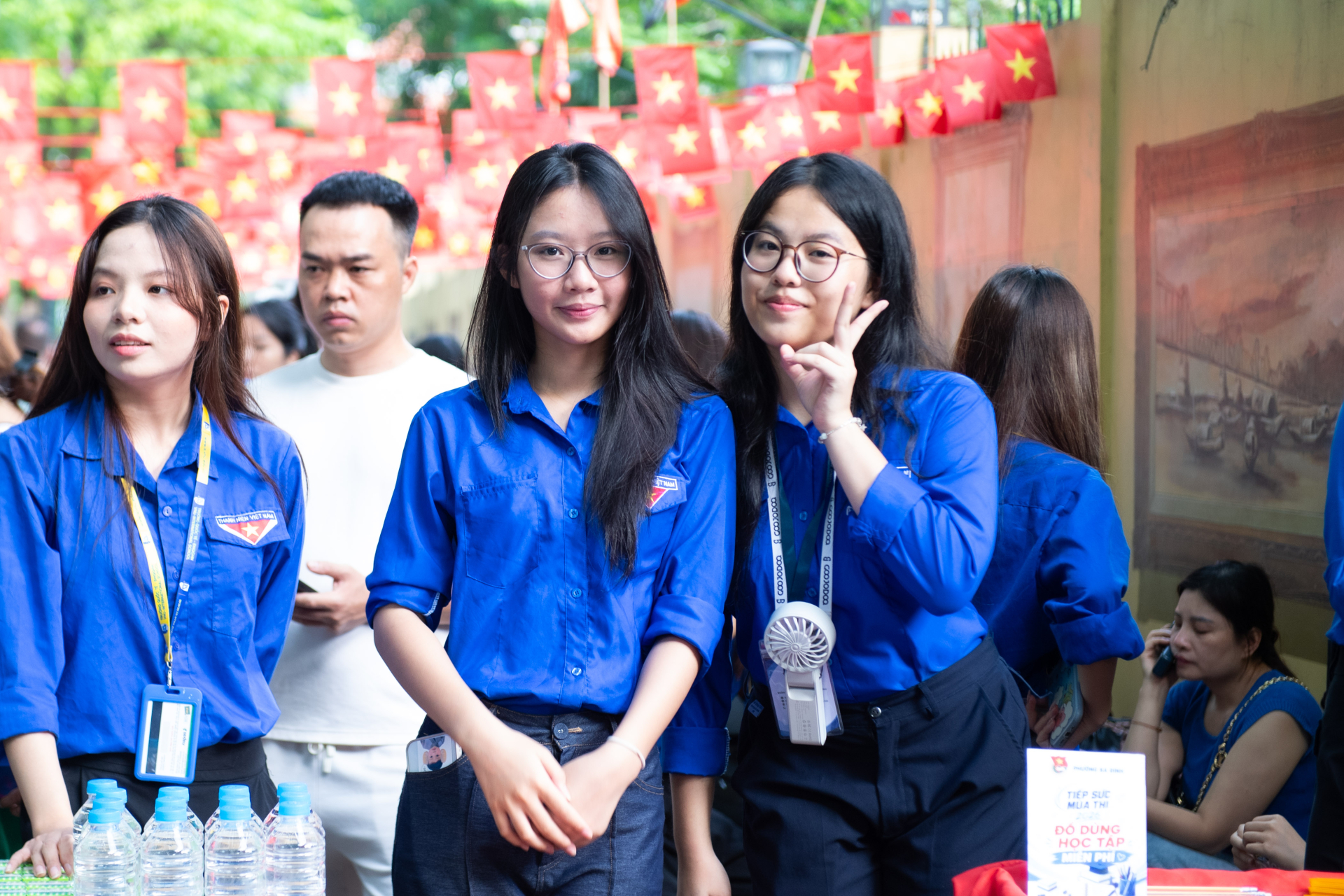 Hết giờ làm bài môn Văn thi vào lớp 10 Hà Nội: Đề bàn về thực trạng