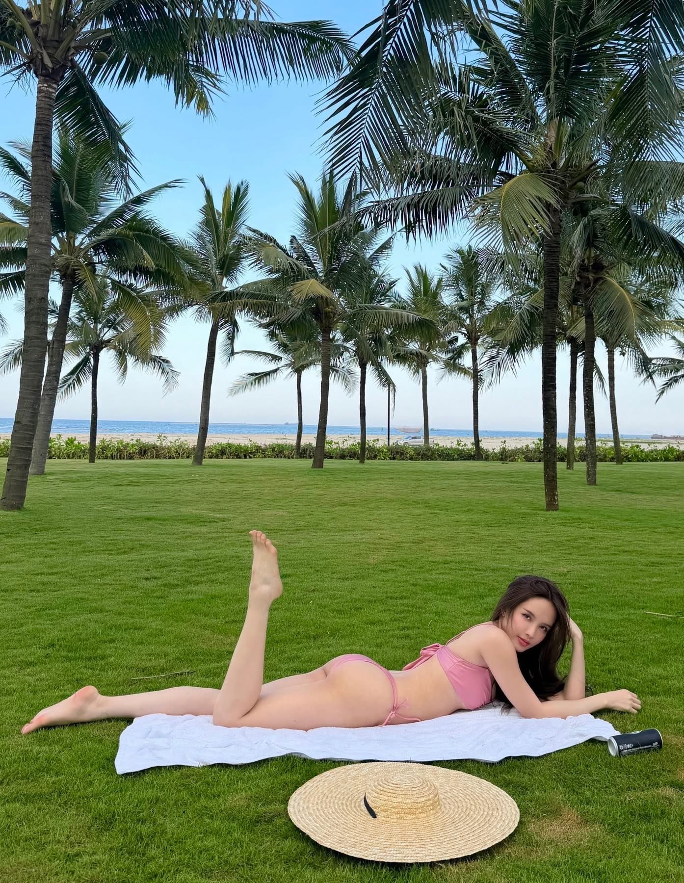 Thiều Bảo Trâm khoe hình bikini, netizen chỉ mong 1 điều- Ảnh 3.