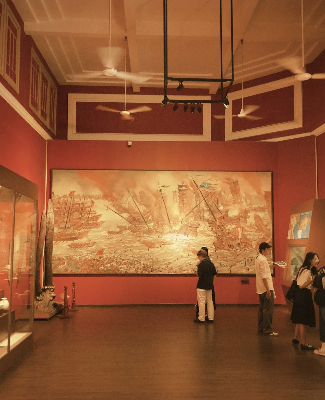 Tour-de-bảo tàng - Đi qua những ký ức Sài Gòn  - Ảnh 64.