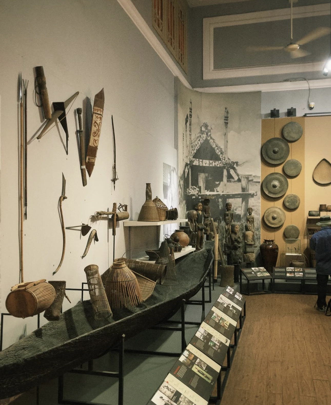 Tour-de-bảo tàng - Đi qua những ký ức Sài Gòn  - Ảnh 71.