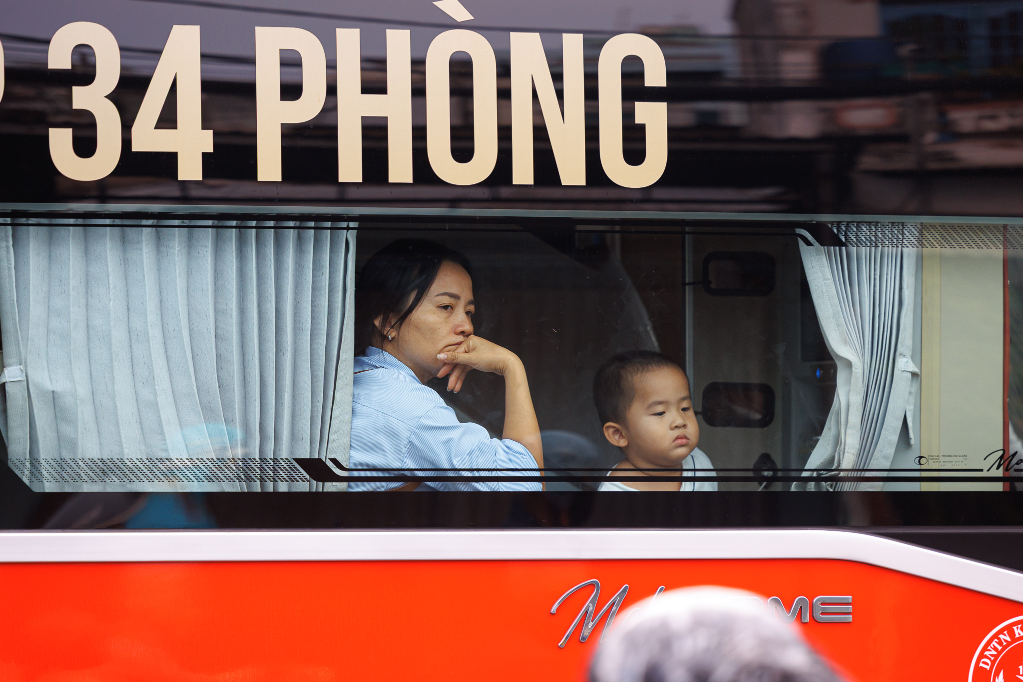 Dấu hiệu HẾT LỄ chính là cảnh trái ngược trên 2 làn đường cửa ngõ lúc này! - Ảnh 19.