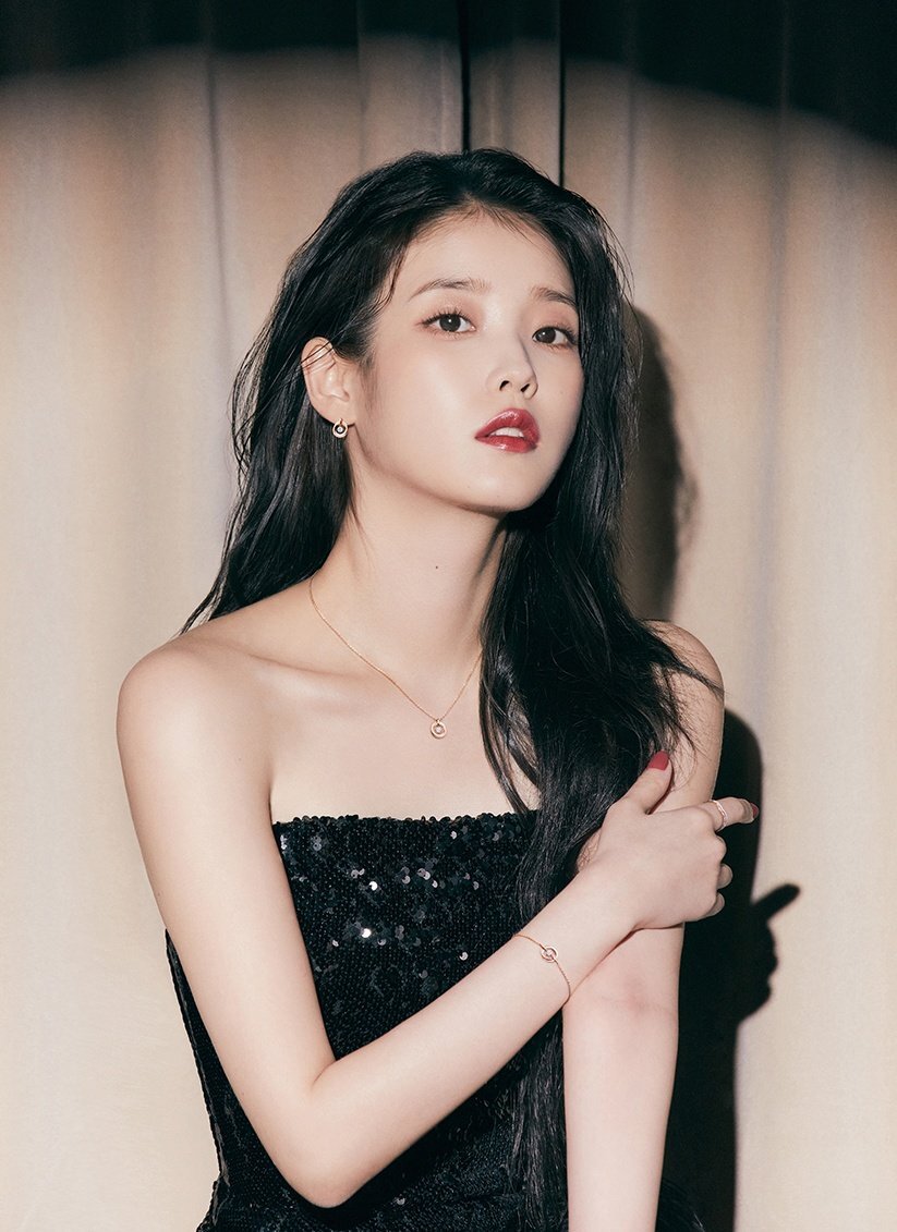 Showbiz có mỹ nhân cứ ra nhạc là top 1 cả nước, bỗng thành "tội đồ quốc dân" xin lỗi vẫn không được tha  - Ảnh 2.