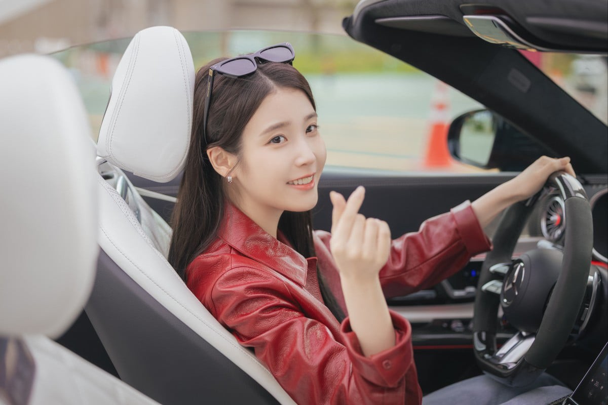 "Nhìn cát-xê của IU mới thấy chẳng còn tương lai nào cho Hàn Quốc"- Ảnh 1.