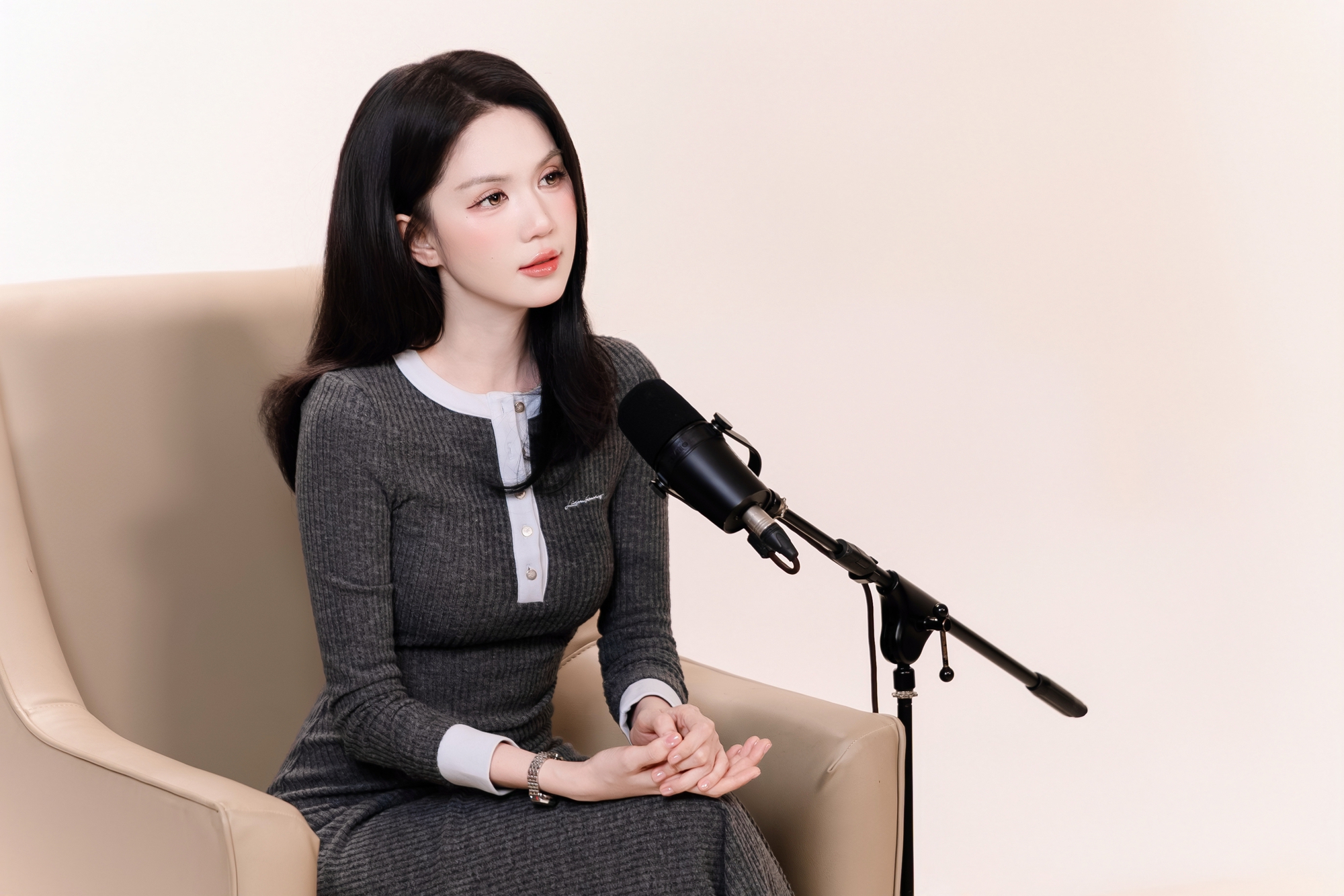 Ngọc Trinh: Không có chồng con cũng được, tôi chỉ muốn sống tốt cuộc đời mình- Ảnh 3. Ngọc Trinh: Không có chồng con cũng được, tôi chỉ muốn sống tốt cuộc đời mình- Ảnh 3.
