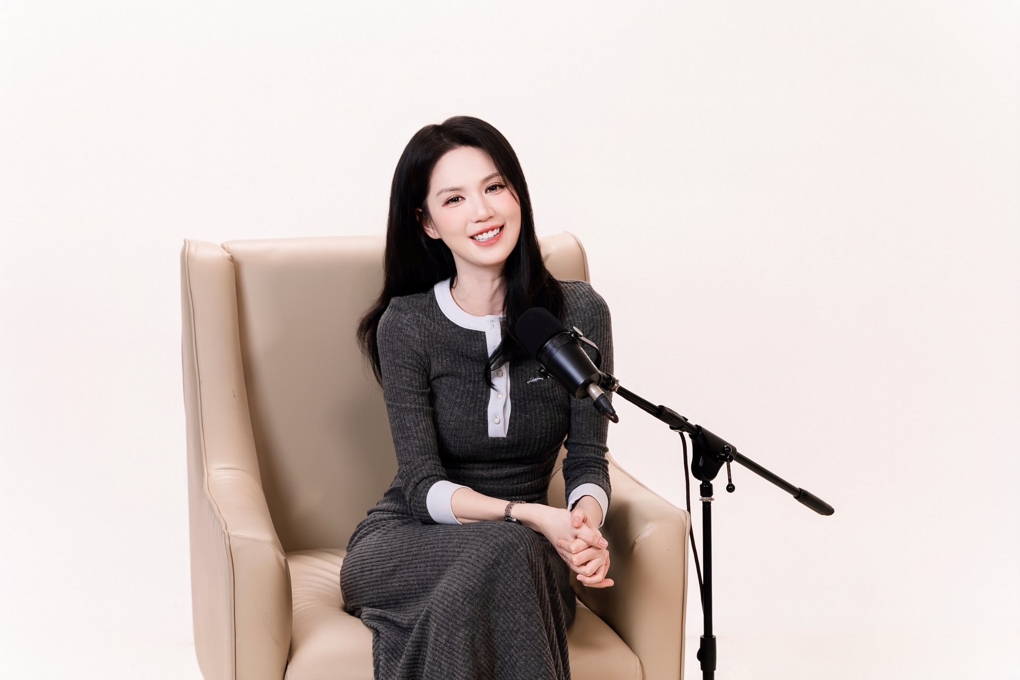 Ngọc Trinh: Không có chồng con cũng được, tôi chỉ muốn sống tốt cuộc đời mình- Ảnh 16. Ngọc Trinh: Không có chồng con cũng được, tôi chỉ muốn sống tốt cuộc đời mình- Ảnh 16.