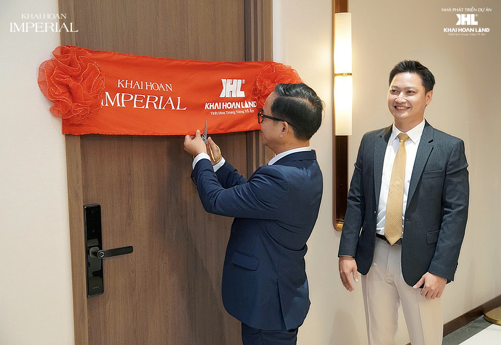 Căn hộ mẫu chuẩn Bespoke thu hút đông đảo khách hàng tại sự kiện khai trương - Ảnh 2.