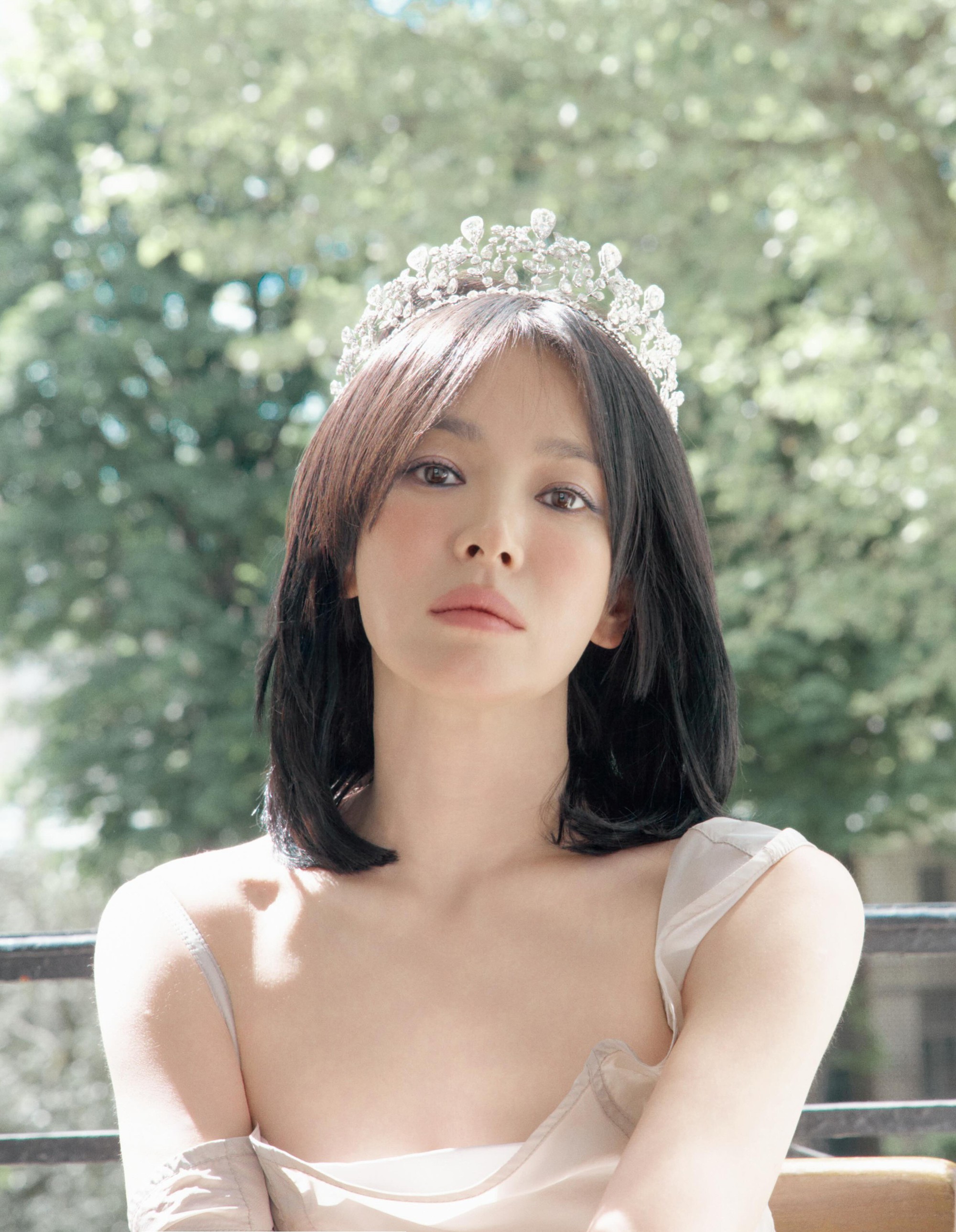 Song Hye Kyo thách thức tuổi tác chỉ với 1 kiểu tóc- Ảnh 2.