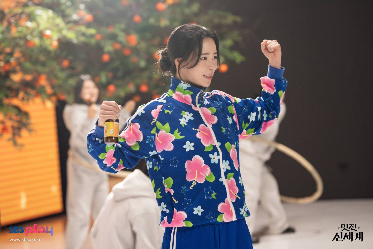 Kẻ Thù Hoàng Gia Của Tôi: Phim xuyên không hài nhất 2026, Lim Ji Yeon khiến ai cũng cười chết đi sống lại- Ảnh 4. Kẻ Thù Hoàng Gia Của Tôi: Phim xuyên không hài nhất 2026, Lim Ji Yeon khiến ai cũng cười chết đi sống lại- Ảnh 4.