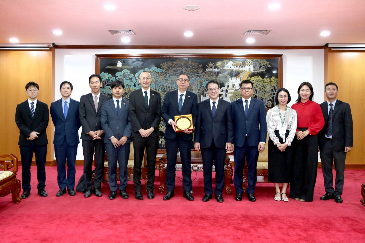 Bộ Tài chính phối hợp chặt chẽ với JICA triển khai hiệu quả các dự án ODA Bộ Tài chính phối hợp chặt chẽ với JICA triển khai hiệu quả các dự án ODA