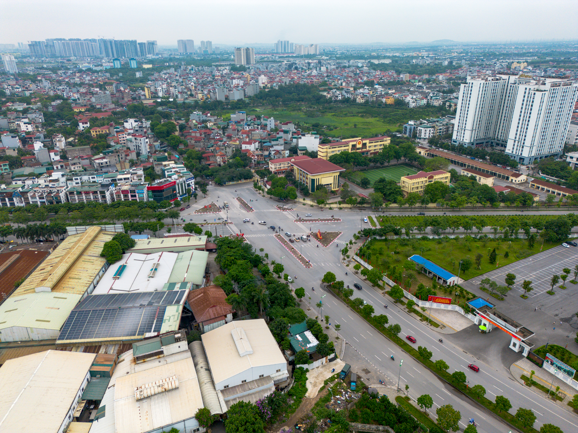 Toàn cảnh tuyến đường dài 5km dang dở suốt hơn 10 năm: Đang được đẩy nhanh tiến độ, kết nối loạt khu đô thị phía Tây Hà Nội - Ảnh 3.