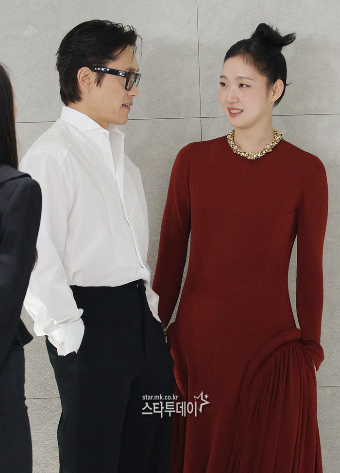 Át chủ bài của CHANEL lộ diện: Jennie và G-Dragon cuối cùng cũng hội ngộ - Ảnh 23.