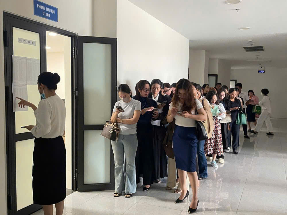 Kỷ lục hơn 6.000 người thi cấp chứng chỉ môi giới bất động sản - Ảnh 2.