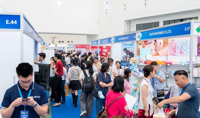 Vincom Collection Bazaar sở hữu lợi thế kép cạnh trung tâm triển lãm, ôm trọn ga đường sắt cao tốc - Ảnh 1. Vincom Collection Bazaar sở hữu lợi thế kép cạnh trung tâm triển lãm, ôm trọn ga đường sắt cao tốc - Ảnh 1.