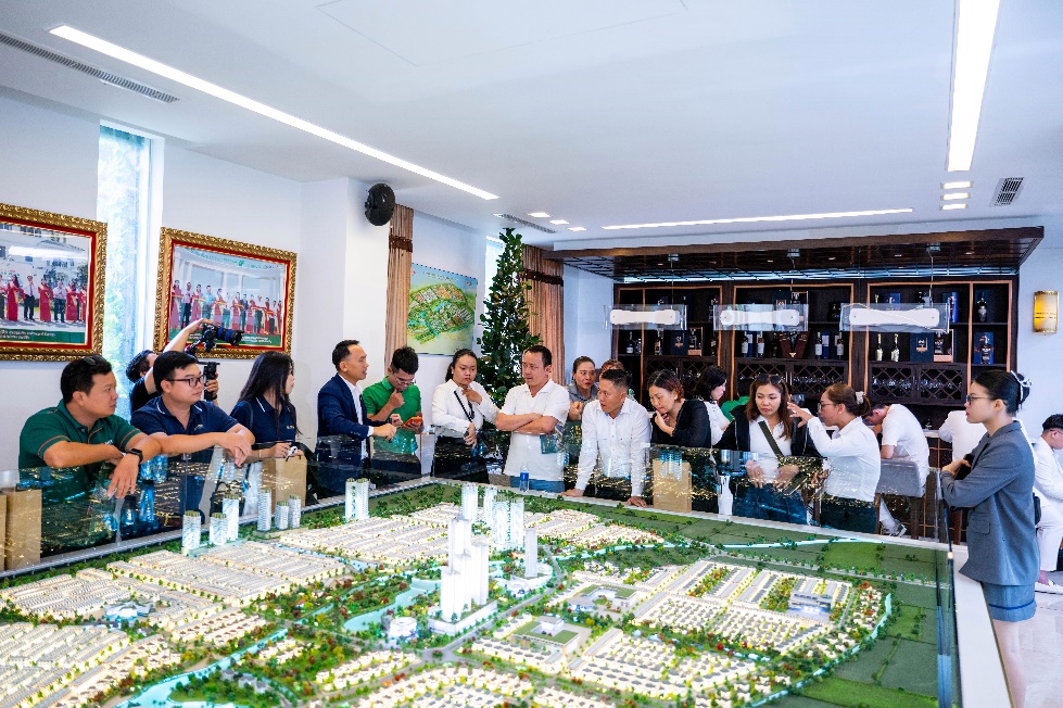 Hạ tầng sắp hoàn thiện đưa thủ phủ Tây Nam TP.HCM trở thành cực tăng trưởng mới - Ảnh 3. Hạ tầng sắp hoàn thiện đưa thủ phủ Tây Nam TP.HCM trở thành cực tăng trưởng mới - Ảnh 3.