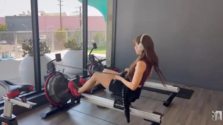 Lời khuyên từ Thái tử phi đẹp nhất Hàn Quốc: 41 tuổi dáng vẫn đẹp nhờ tập kiểu này- Ảnh 5.