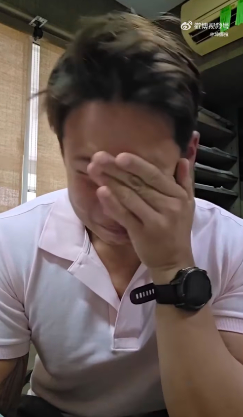 Toàn cảnh vụ chồng đại gia của nữ minh tinh bị tố xâm hại em trai: Vô số "plot twist", 50 ngôi sao bị vạ lây- Ảnh 2.