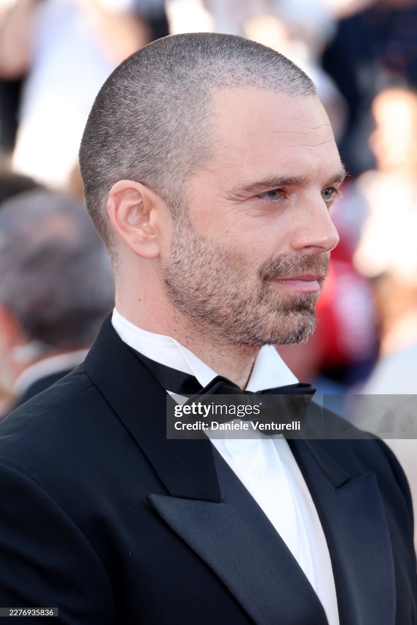 LHP Cannes ngày 7: Vợ Ronaldo khoe body "ngồn ngộn", siêu mẫu Coco Rocha "thị phạm" tạo dáng ngay trên thảm đỏ- Ảnh 10.