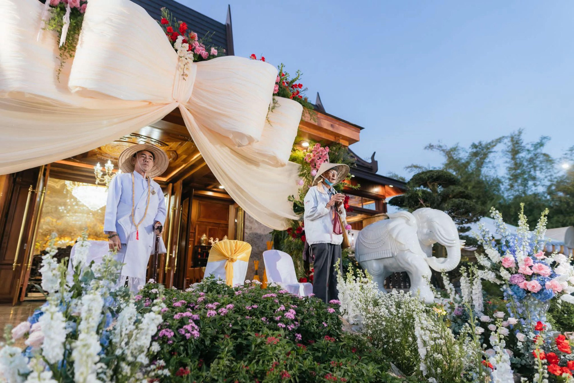 Nàng dâu ngoại quốc có gia thế "khủng" nhất Việt Nam, mỗi lần về nhà ngoại là cả MXH dậy sóng- Ảnh 11.