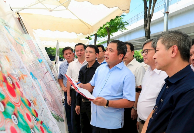 Hà Nội chính thức phê duyệt đầu tư siêu dự án chạy dọc 11km ven sông, có gần 2.000 biệt thự diện tích lớn bậc nhất thủ đô cho giới tài phiệt - Ảnh 4.