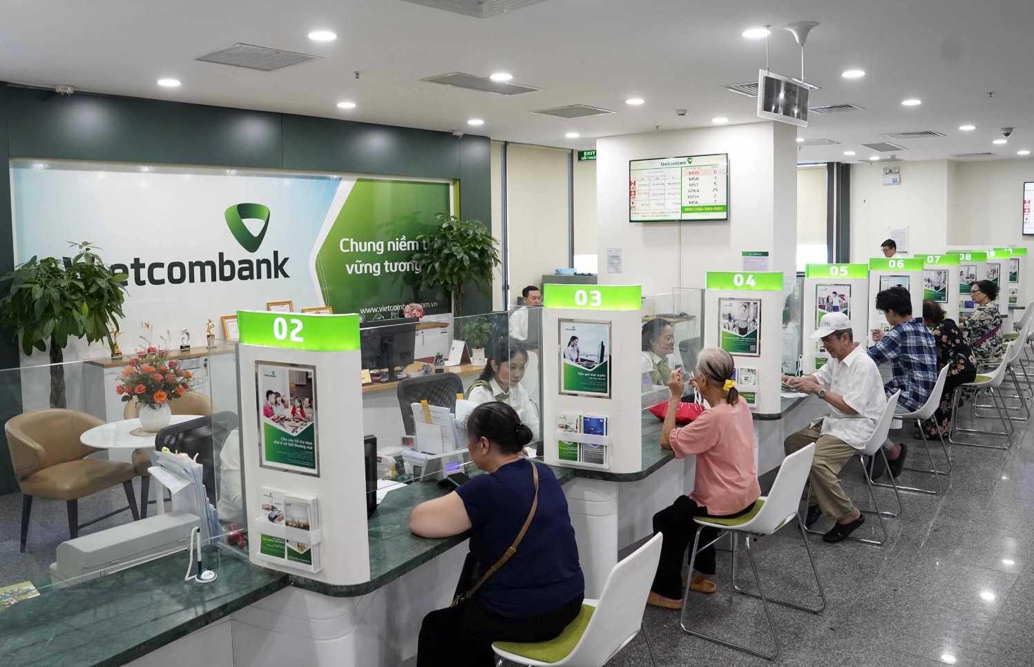 Vietcombank dự kiến phát hành tối đa 10.000 tỷ đồng trái phiếu tăng vốn cấp 2 - Ảnh 1.