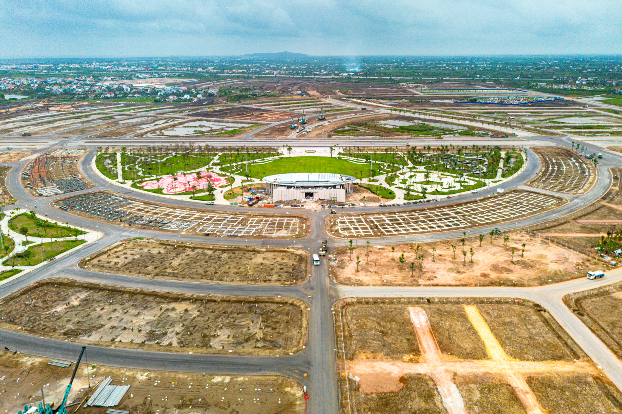 Toàn cảnh khu đô thị hơn 23.000 tỷ của Vinhomes, nằm giữa trung tâm công nghiệp và cảng biển tỷ đô- Ảnh 5.