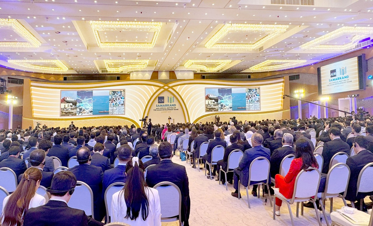 Bộ Tài chính và ADB tiếp tục đồng hành trong việc nghiên cứu, cung cấp các công cụ tài chính mới Bộ Tài chính và ADB tiếp tục đồng hành trong việc nghiên cứu, cung cấp các công cụ tài chính mới